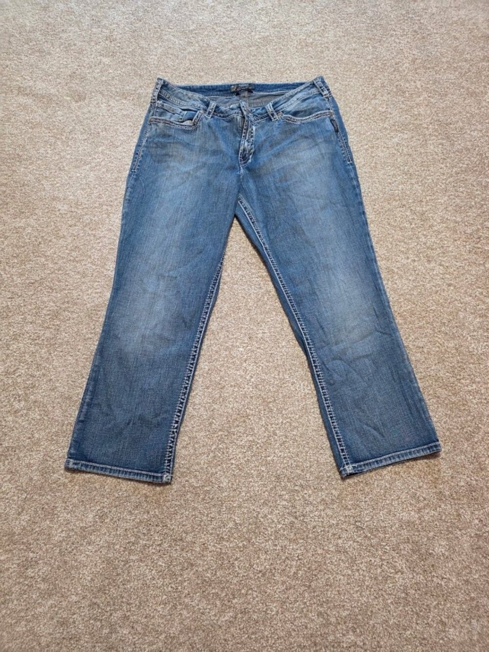 Silver Jeans Co. Mid Capri Embroidered Pockets Blue Denim Jeans Size 18